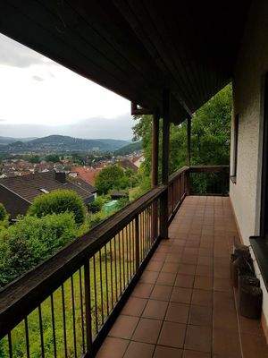 Überdachter Südbalkon