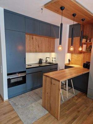 Voll ausgestattete Küche