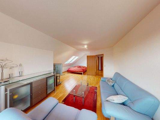 Wohn- Schlafzimmer im Obergeschoss