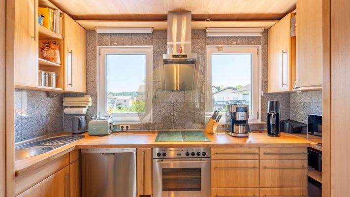 haus-baden-baden-haueneberstein-kueche-og-wolf-immobilien