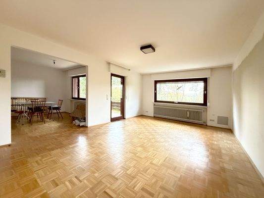 Obere Ebene   :::   Wohnzimmer