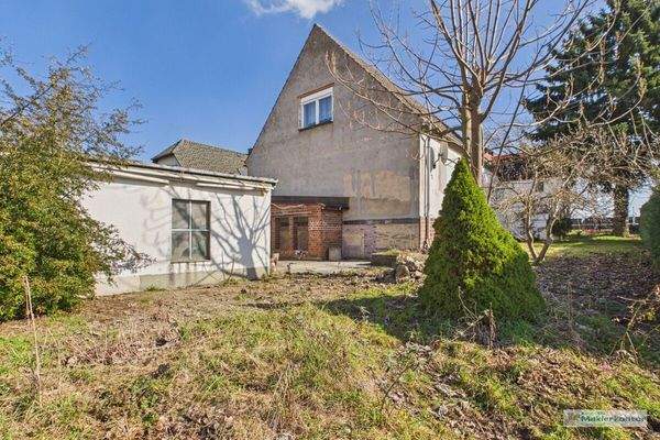 Rückseite Garage/Hofseite