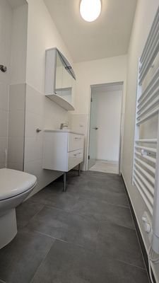 Beispielfoto bereits renovierter Wohnung im Haus