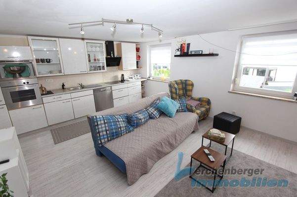 Wohnzimmer mit Küche OG