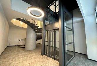 EG - Eingangsbereich mit Fahrstuhl -