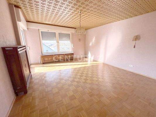 Kinderzimmer 2, mit Zugang zum Balkon