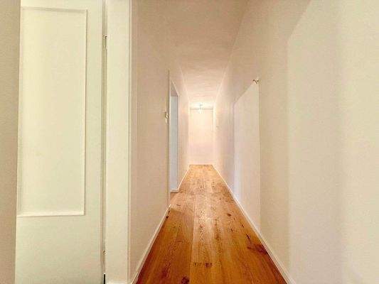 Einladender Flur nach Renovierung 2