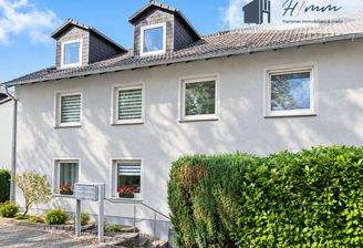 Außen Ansicht Mehrfamilienhaus