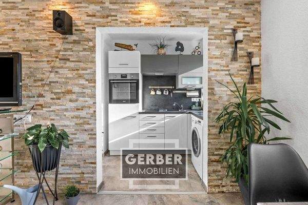 04  Blick Wohnzimmer zu Küche