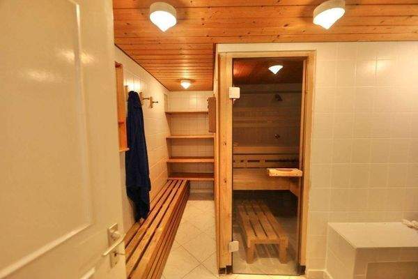 DG: Sauna