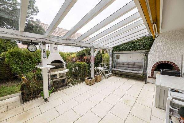 überdachte Terrasse