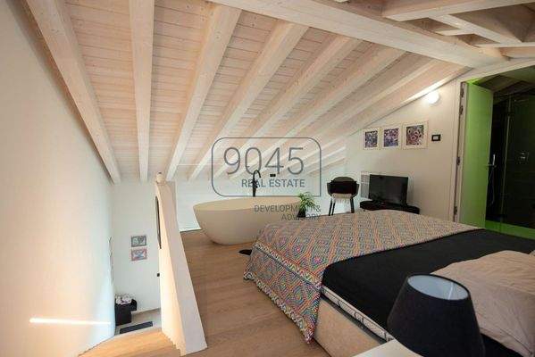 Eckreihenhaus-Villa mit großem Garten in Castion Veronese - Gardasee