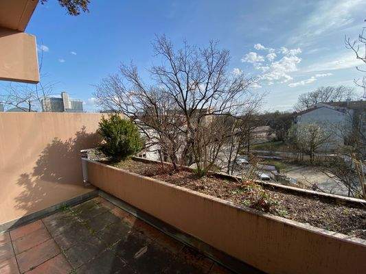 Blick von Balkonterrasse Richtung Süden