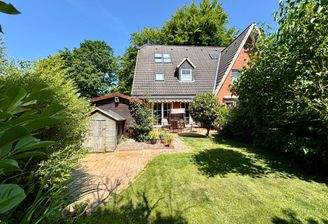 Haus- &amp; Gartenansicht