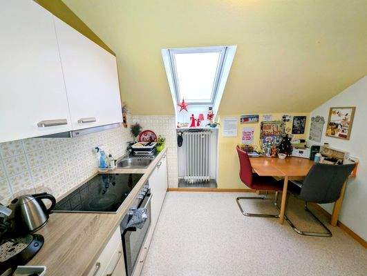 Küche mit Essbereich (DG)