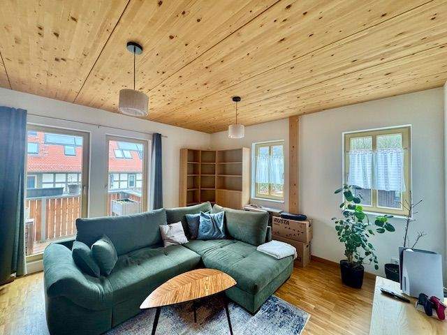 Charmante Maisonette-Wohnung mit besonderem Charme, Garten und Kamin - Foto 1