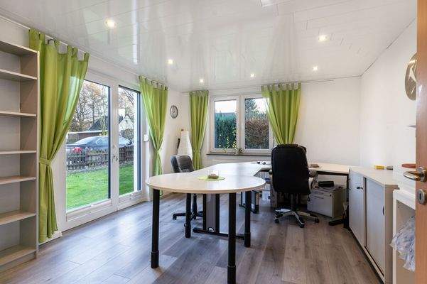 EG Büro / Schlafzimmer