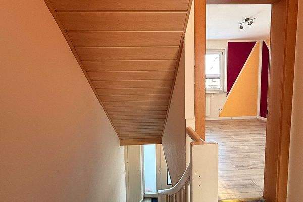 Treppenaufgang ins Obergschoss