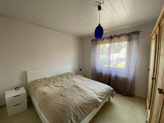 Schlafzimmer 01