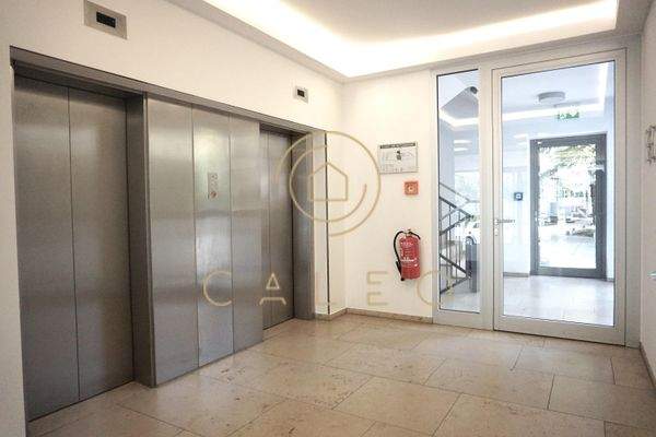 Innenansicht - Aufzüge