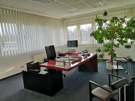 Büro 1