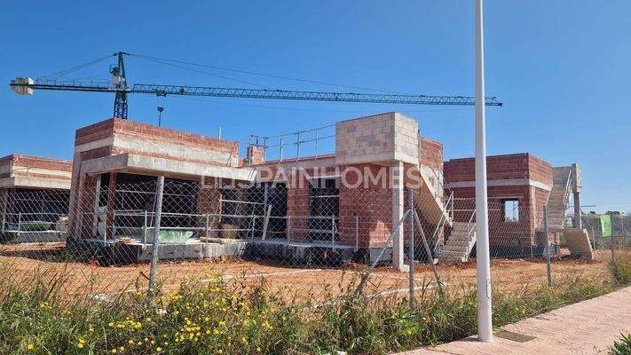 Luxe Houses with Private Pool and Garden in Denia Alicante