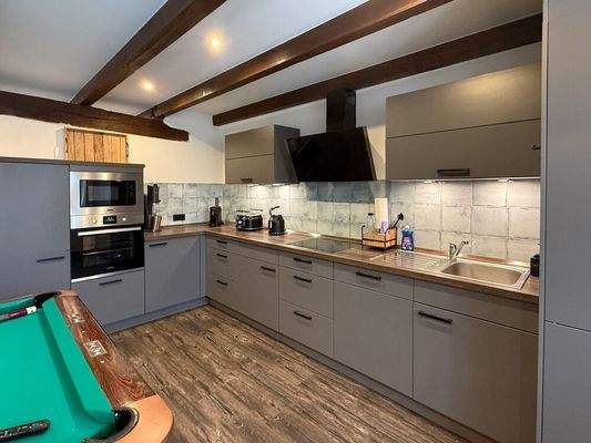 Vorne links - Küche