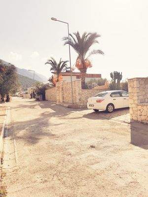 Zwei Stellplätze vor dem Haus