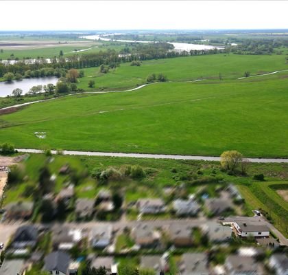 Wunderbare Flusslandschaft von Elbe und Tanger 