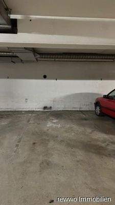 Tiefgaragenstellplatz
