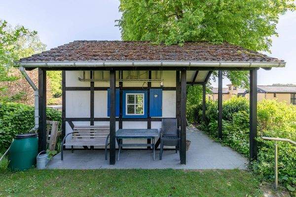 Gartenhaus im Fachwerkstil