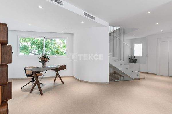 5-Bedroom Villa with Sea Views in Altea Alicante