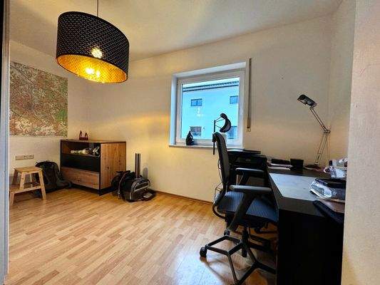 Arbeitszimmer im EG
