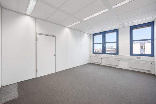 backbone_67727_005_WEB