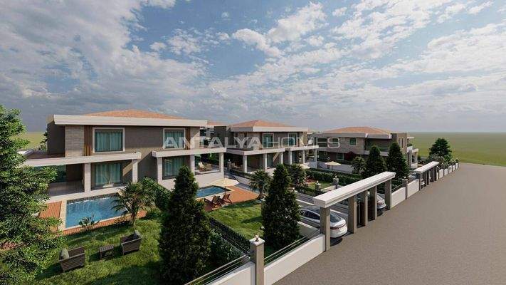 Houses with Private Pools and Gardens in Manavgat