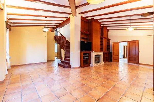 2535SG Spanien, Valencia, Betera, Haus mit Reitanlage zu verkaufen