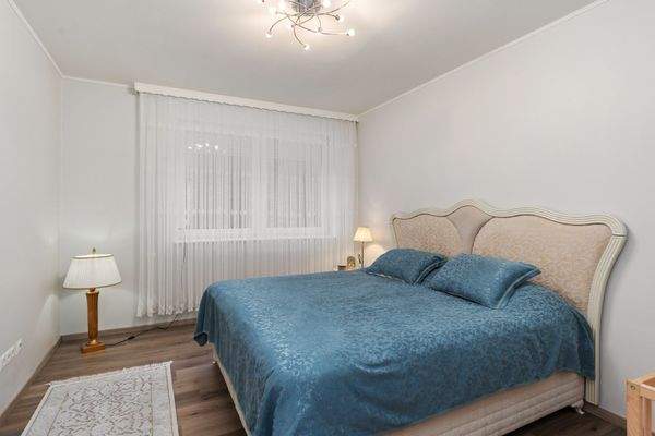 Erdgeschosswohnung: Hauptschlafzimmer 14,49m²