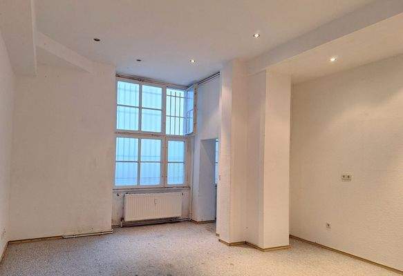 ruhige Hoflage (Raum 02)