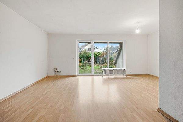 Mit großzügigen, hellen Räumen,...