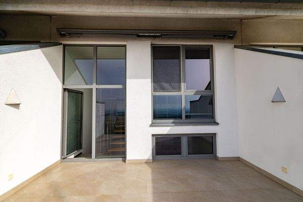 13.1 Blick von der Terrasse ins EG