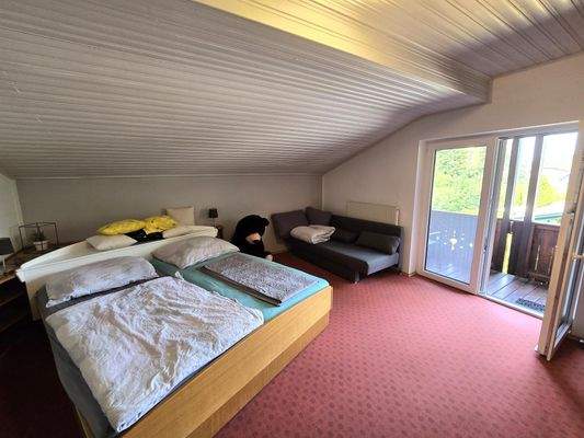 Schlafzimmer (OG)