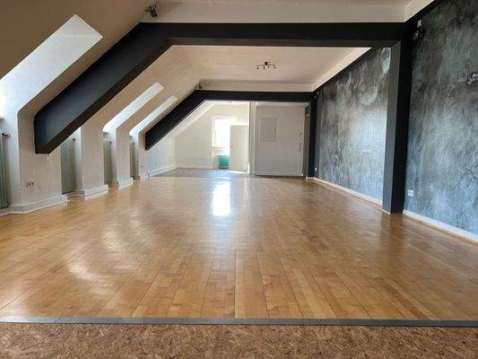 Raum 2 andere Sicht.jpg