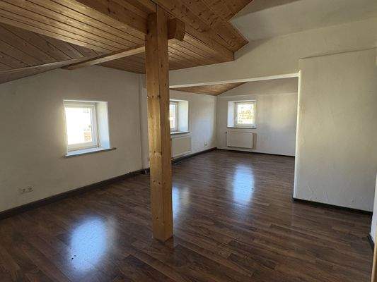 Wohnzimmer/ Schlafzimmer