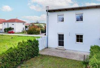 Hausansicht gartenseitig