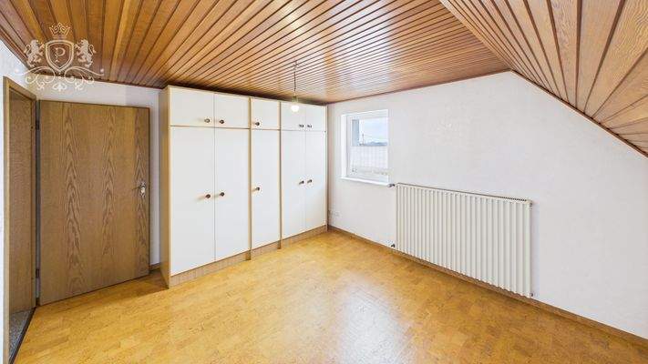 CAM01984G0-PR0452-STILL039