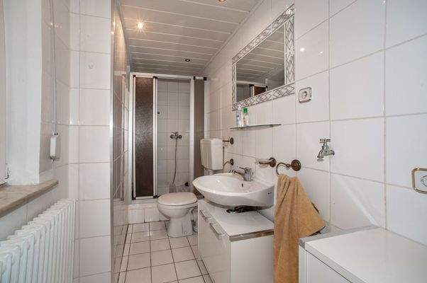 Badezimmer im Erdgeschoss