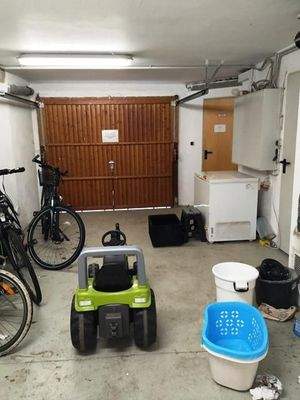 Garage mit direktem Zugang