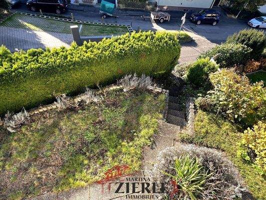 10- Garten vom Balkon