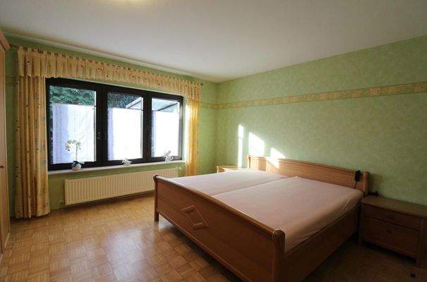 Schlafzimmer im EG