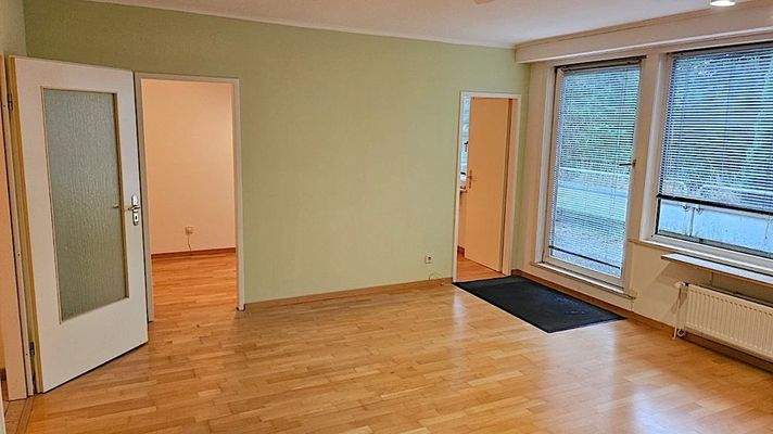 Wohnzimmer Teilansicht.....